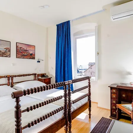 Miron - Adults Only Guest house Sumartin