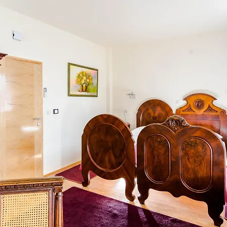 Miron - Adults Only Guest house Sumartin