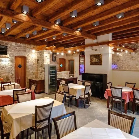 Miron - Adults Only Guest house