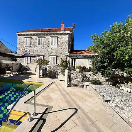 Miron - Adults Only Guest house