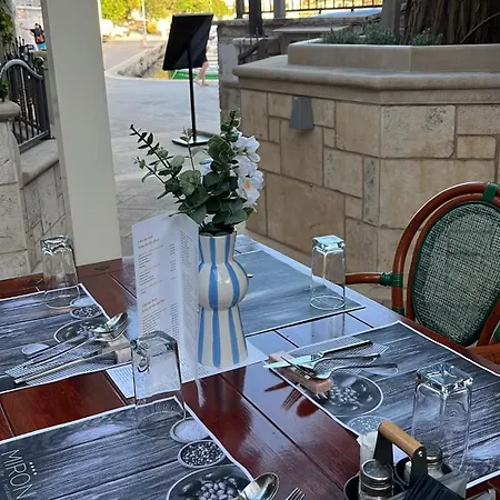 Miron - Adults Only Guest house Sumartin