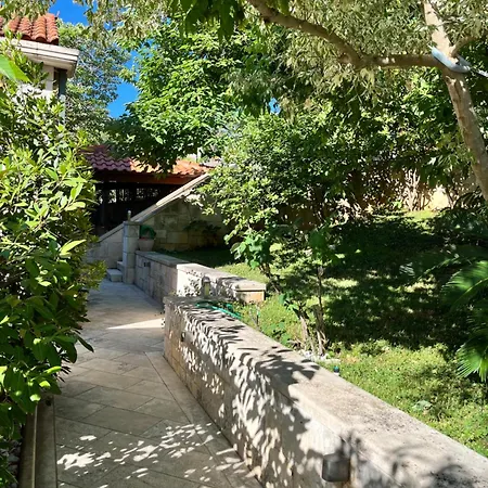 Miron - Adults Only Guest house Sumartin