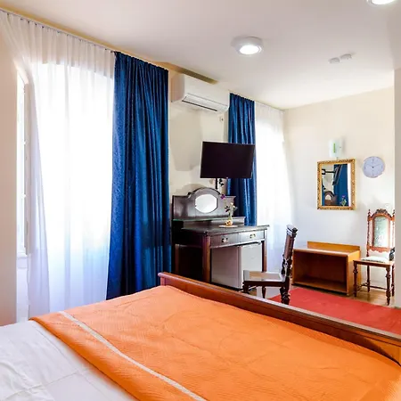 Miron - Adults Only Gæstehus 4*