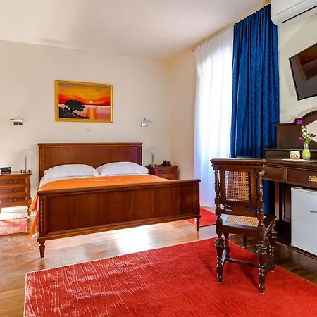 Miron - Adults Only Gæstehus 4*